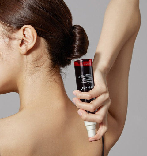 MEDICUBE Red Acne Body Peeling Shot (110g) - Lunara Shopping