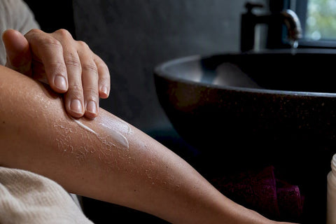 Psoriasis: 3 Barrier First Korean Skincare Moves That Calm Scaling - Lunara Cosmetics