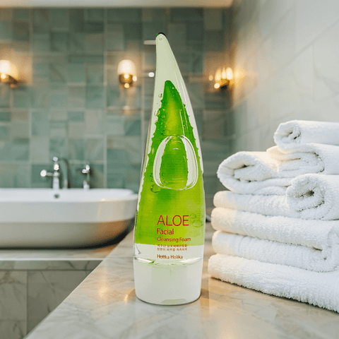 HOLIKA HOLIKA Aloe Facial Cleansing Foam (5.07 fl.oz) - Lunara Shopping