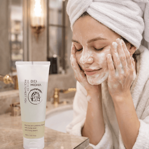 MIDHA Rice Low pH Hydrating Cleanser With Mung Bean (5.07 fl.oz) - Lunara Cosmetics